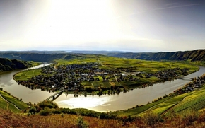 【圖片分享計(jì)劃】Moselschleife Zell im Herbst