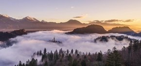 【圖片分享計劃】餓了的獅王_419 自然風(fēng)景 仙境 山頂