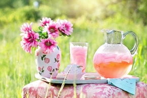 【桌面壁紙】夏日草地飲品
