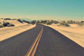 【桌面壁紙】延伸的公路